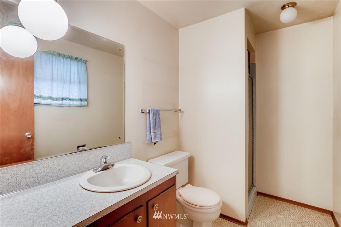 9071 Renton Avenue South Seattle, WA 98118 - Photo 16 of 32 Gallery Image 16