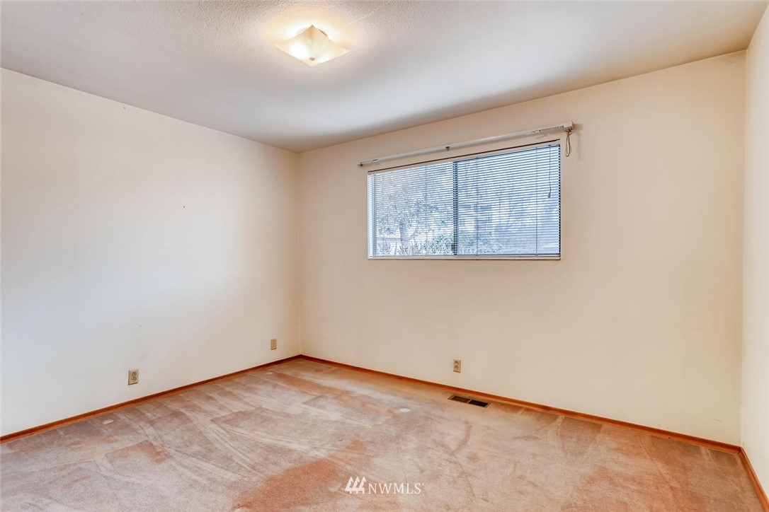 9071 Renton Avenue South Seattle, WA 98118 - Photo 19 of 32 Gallery Image 19