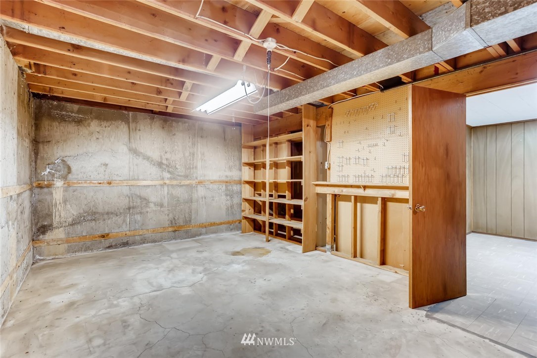 9071 Renton Avenue South Seattle, WA 98118 - Photo 22 of 32 Gallery Image 22