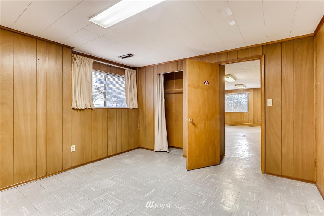 9071 Renton Avenue South Seattle, WA 98118 - Photo 23 of 32 Gallery Image 23