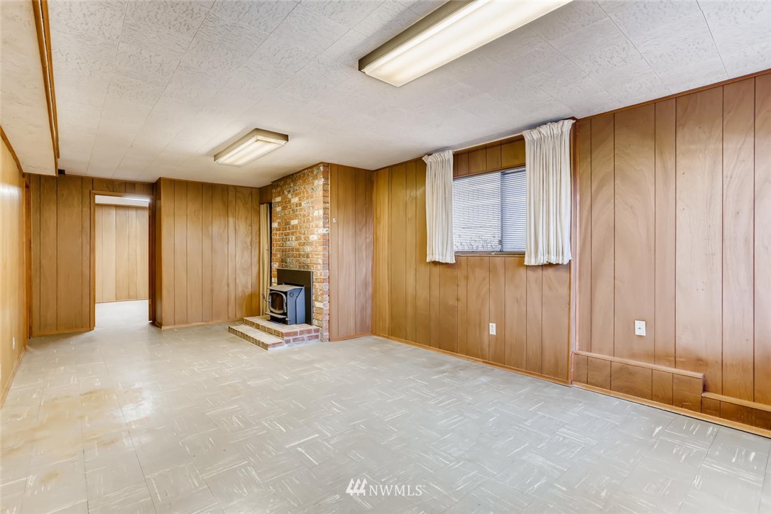 9071 Renton Avenue South Seattle, WA 98118 - Photo 24 of 32 Gallery Image 24