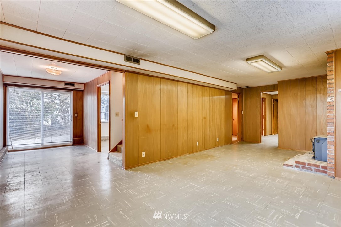 9071 Renton Avenue South Seattle, WA 98118 - Photo 25 of 32 Gallery Image 25