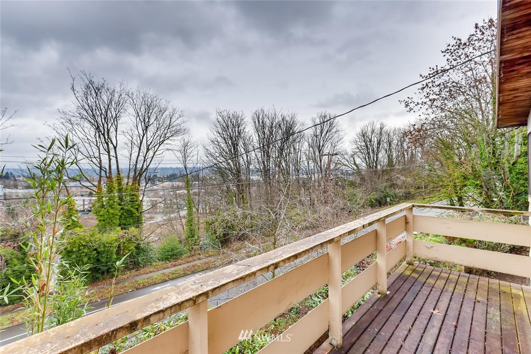 9071 Renton Avenue South Seattle, WA 98118 - Photo 27 of 32 Gallery Image 27