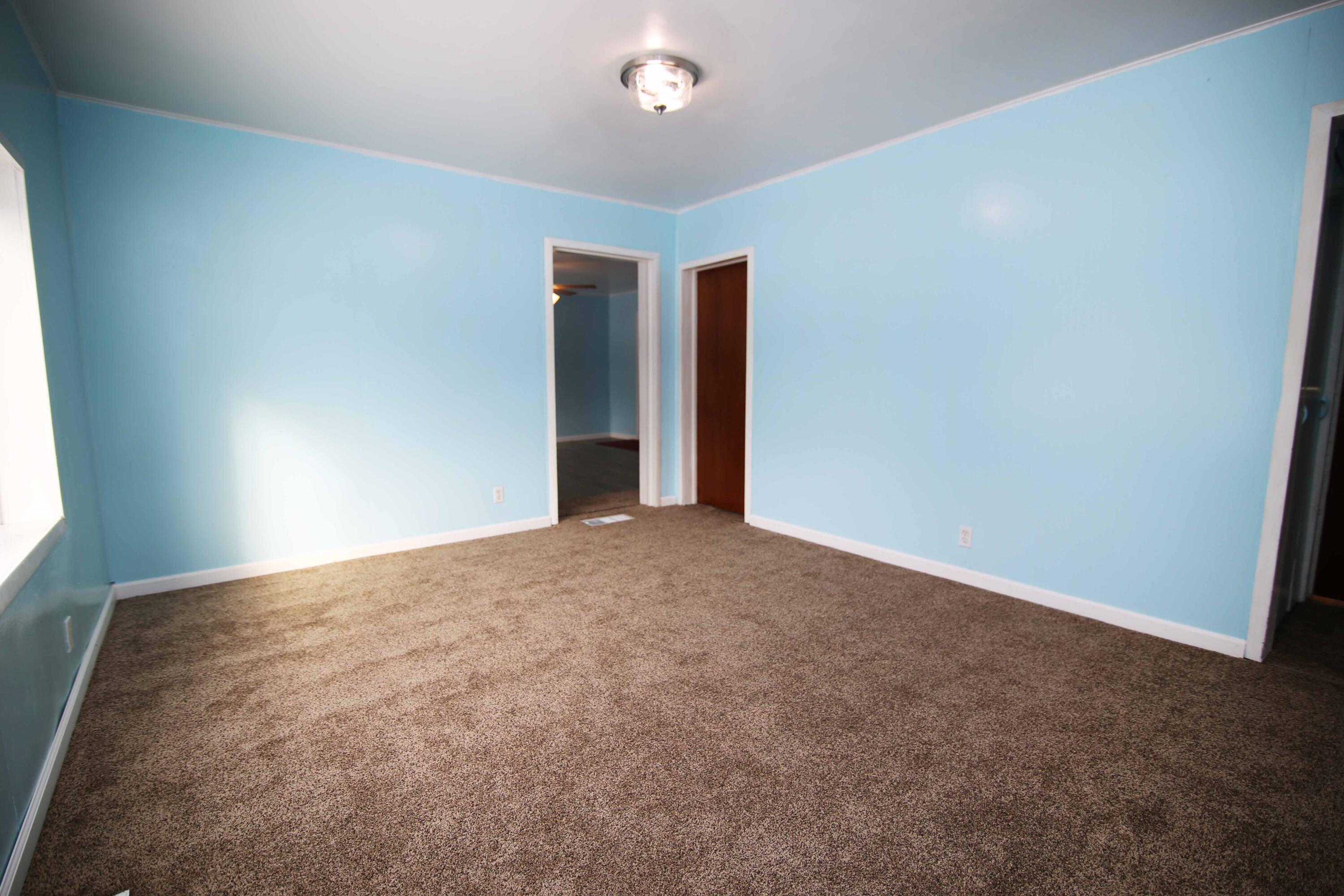 918 South Lincoln Avenue Three Rivers, MI 49093 - Photo 13 of 29 IMG_1651 copy