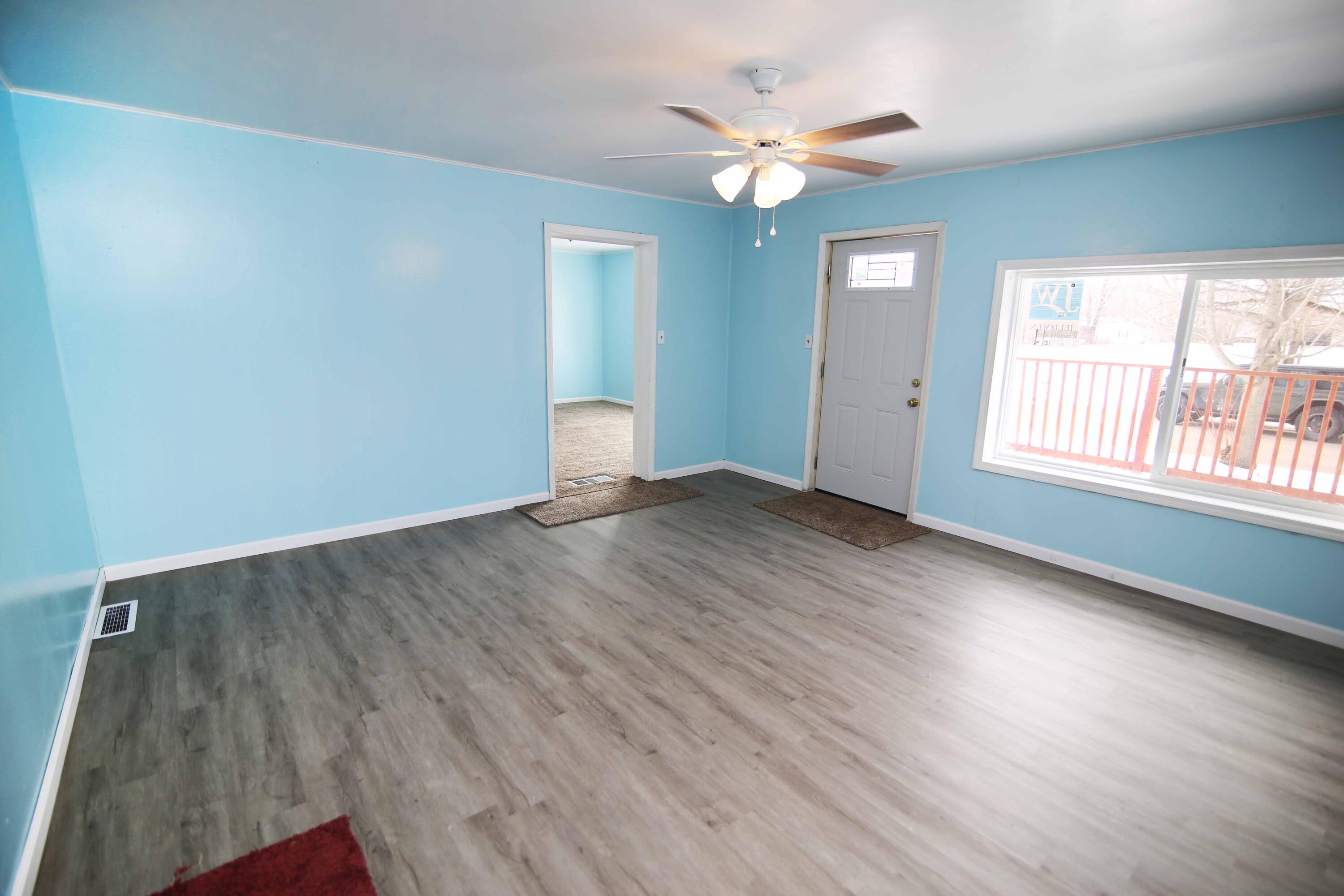 918 South Lincoln Avenue Three Rivers, MI 49093 - Photo 6 of 29 IMG_1621 copy