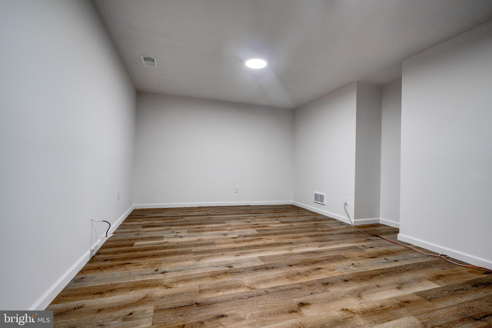 7233 Brookfalls Terrace Baltimore, MD 21209 - Photo 22 of 26 a view of empty room