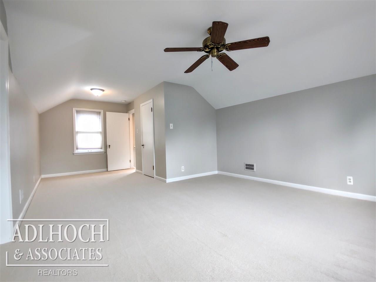 430 Touraine Road Grosse Pointe Farms, MI 48236 - Photo 11 of 18