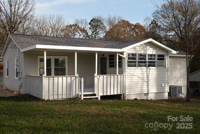 116 Brymer Road Gastonia, NC 28056 - Photo 17 of 21 a front view of a house with a garden