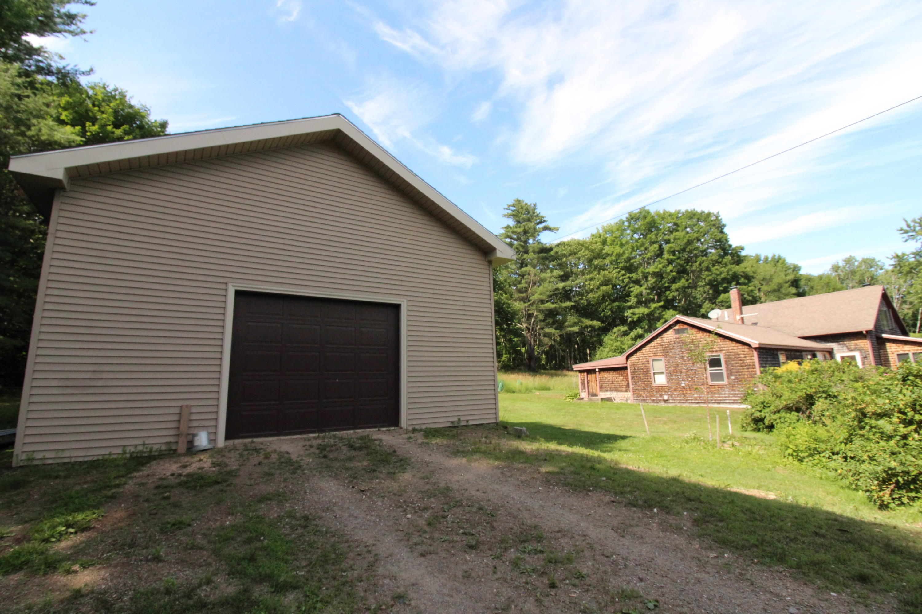 507 Monroe Road Winterport, ME 04496 - Photo 4 of 88 IMG_0109