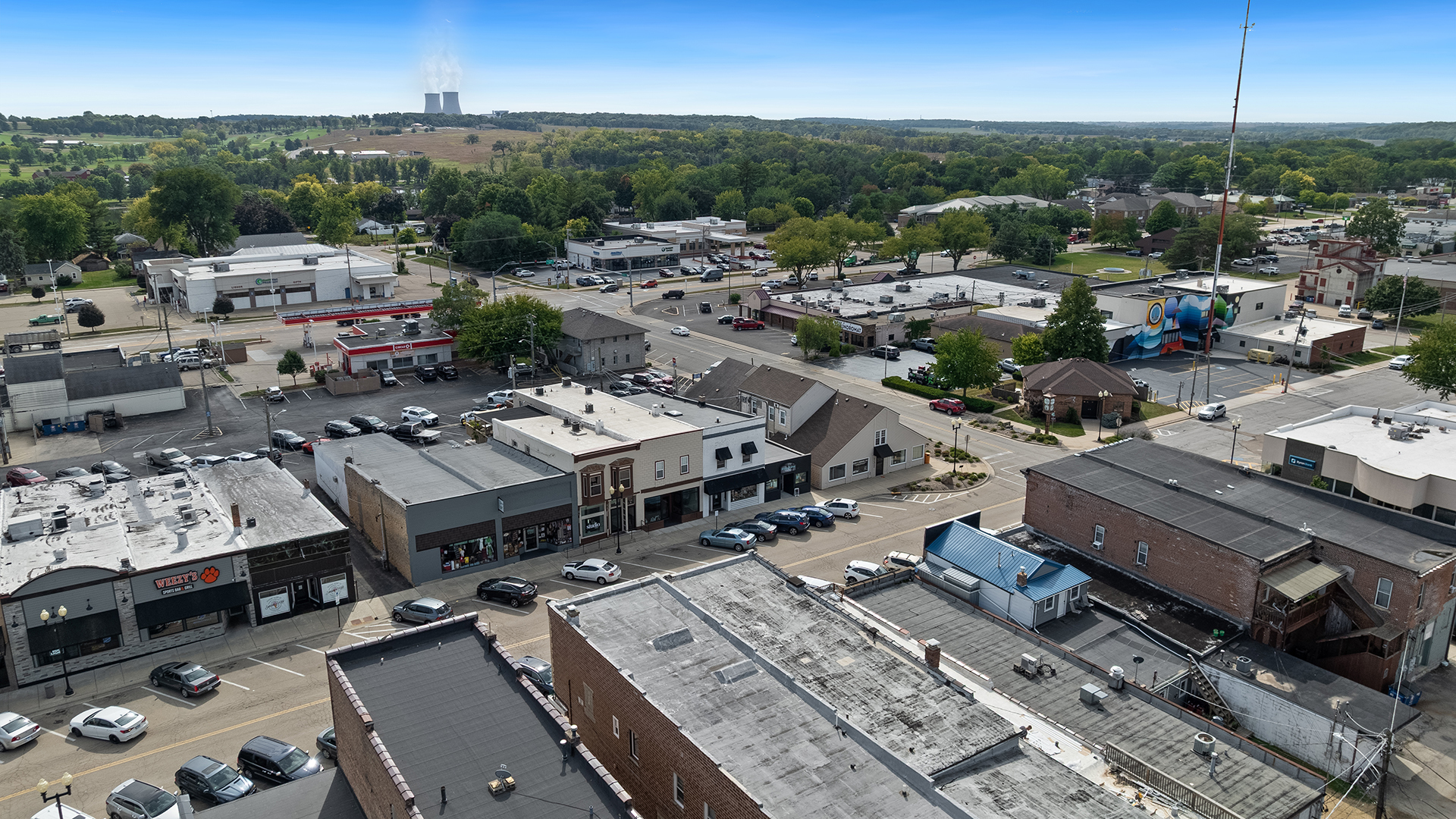 128 West 2nd Street Byron, IL 61010 - Photo 5 of 48 a picture of city view
