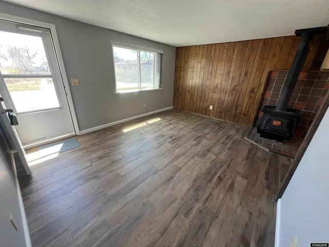 $199,000 | 302 Kinnikinnick Drive, Riverton, WY 82501