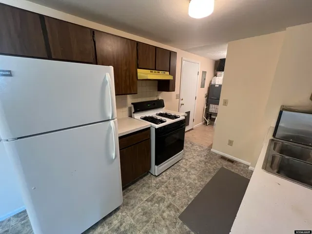 $199,000 | 302 Kinnikinnick Drive, Riverton, WY 82501