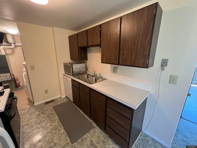 $199,000 | 302 Kinnikinnick Drive, Riverton, WY 82501