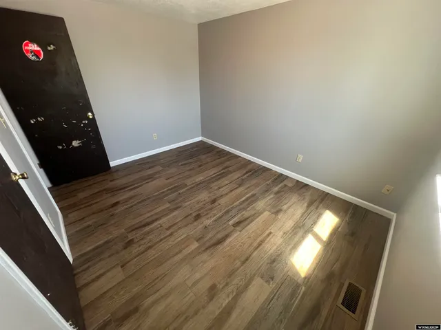 $199,000 | 302 Kinnikinnick Drive, Riverton, WY 82501