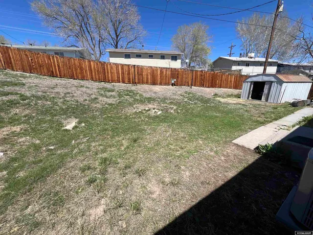 $199,000 | 302 Kinnikinnick Drive, Riverton, WY 82501