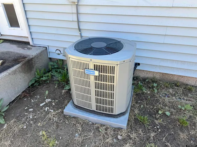 $199,000 | 302 Kinnikinnick Drive, Riverton, WY 82501