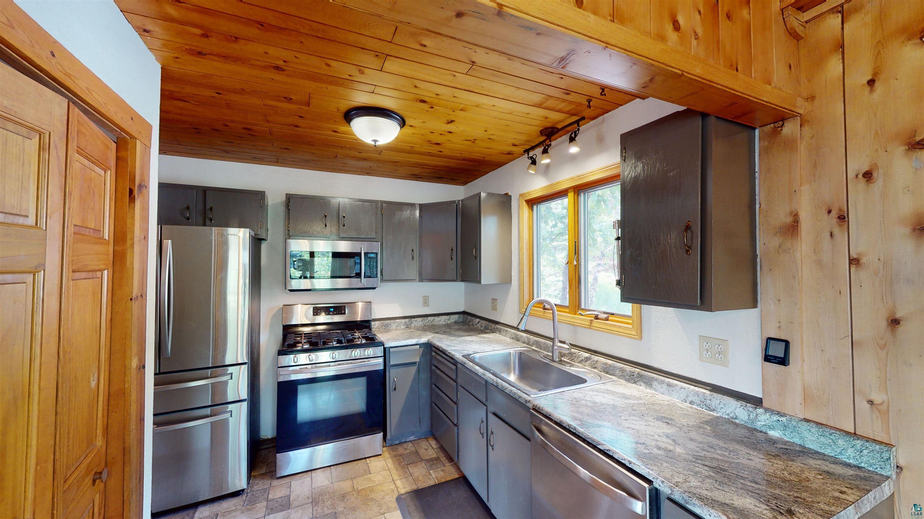 19 Reed Drive Silver Bay, MN 55614 - Photo 11 of 46