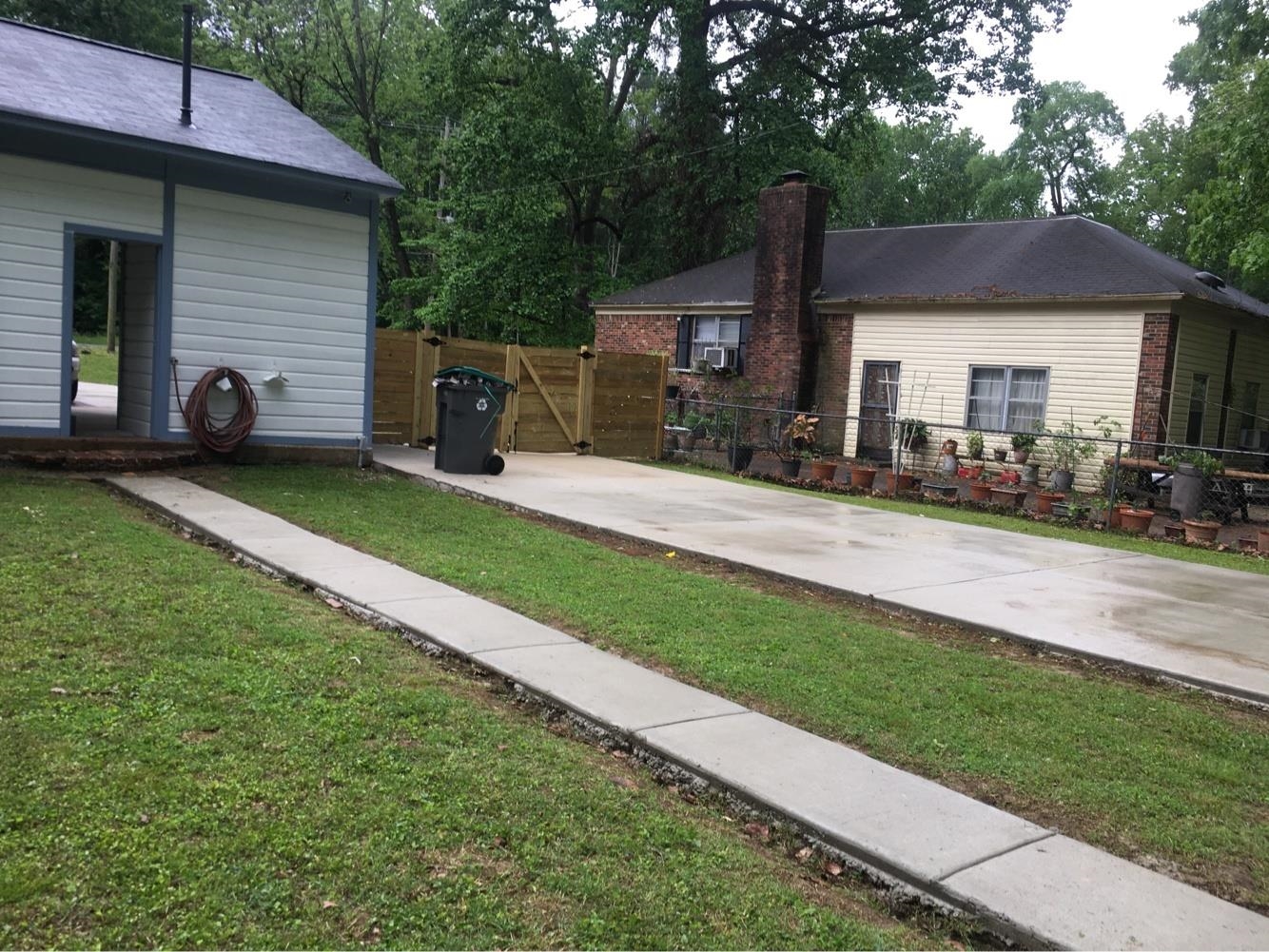 1411 Whitten Road Memphis, TN 38134 - Photo 2 of 13 Gallery Image 2