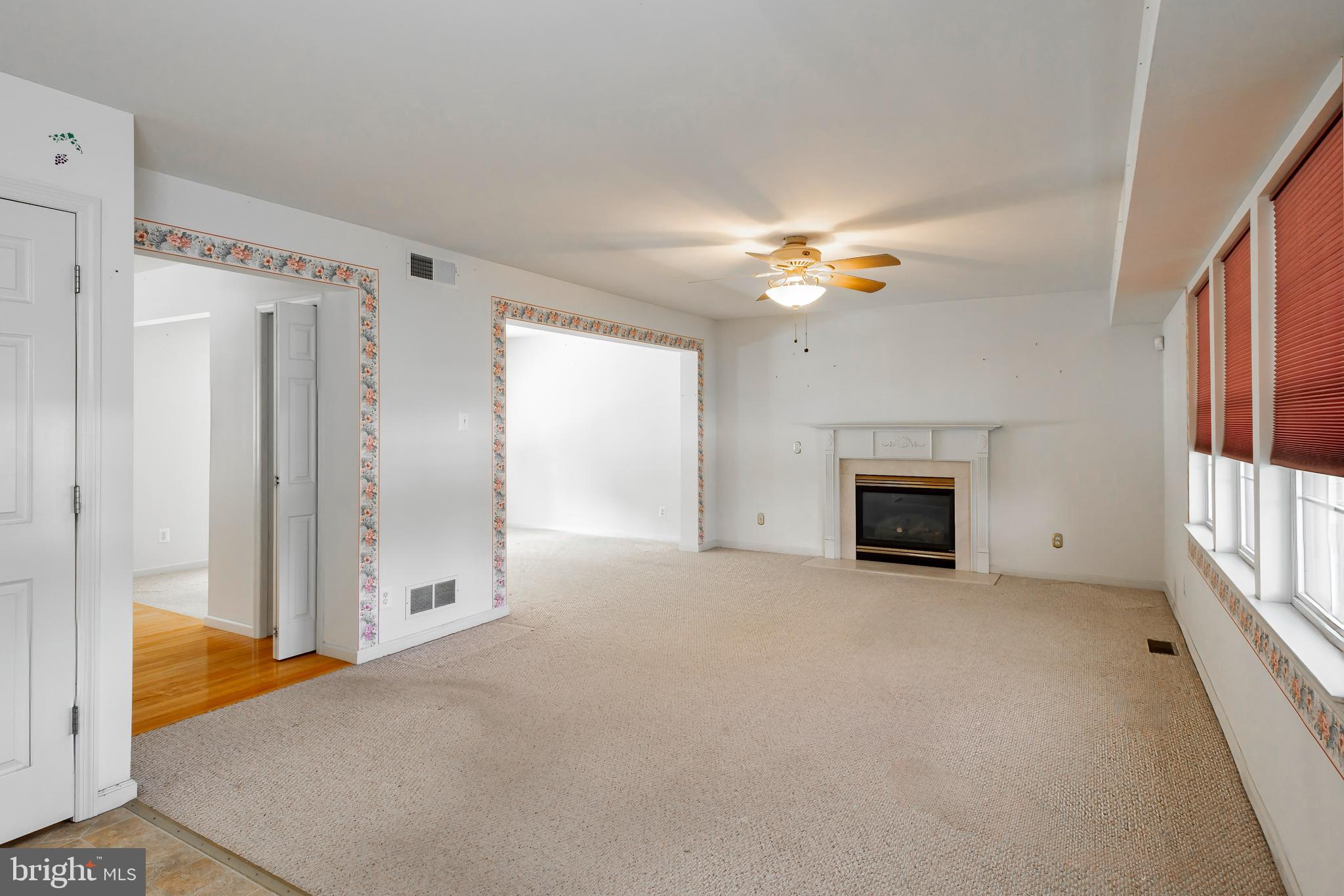 16 Clover Ridge Drive Mickleton, NJ 08056 - Photo 6 of 29