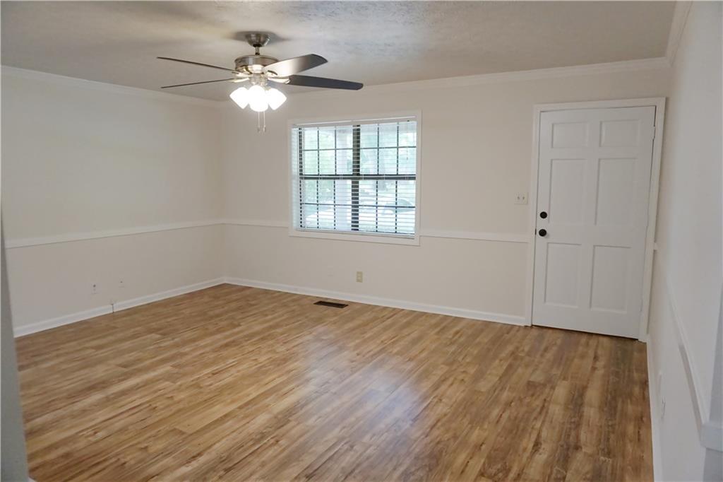 307 6th Avenue Winder, GA 30680 - Photo 3 of 15