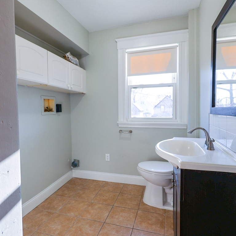 34 Murray Street, Unit 2 Lynn, MA 01905 - Photo 18 of 26