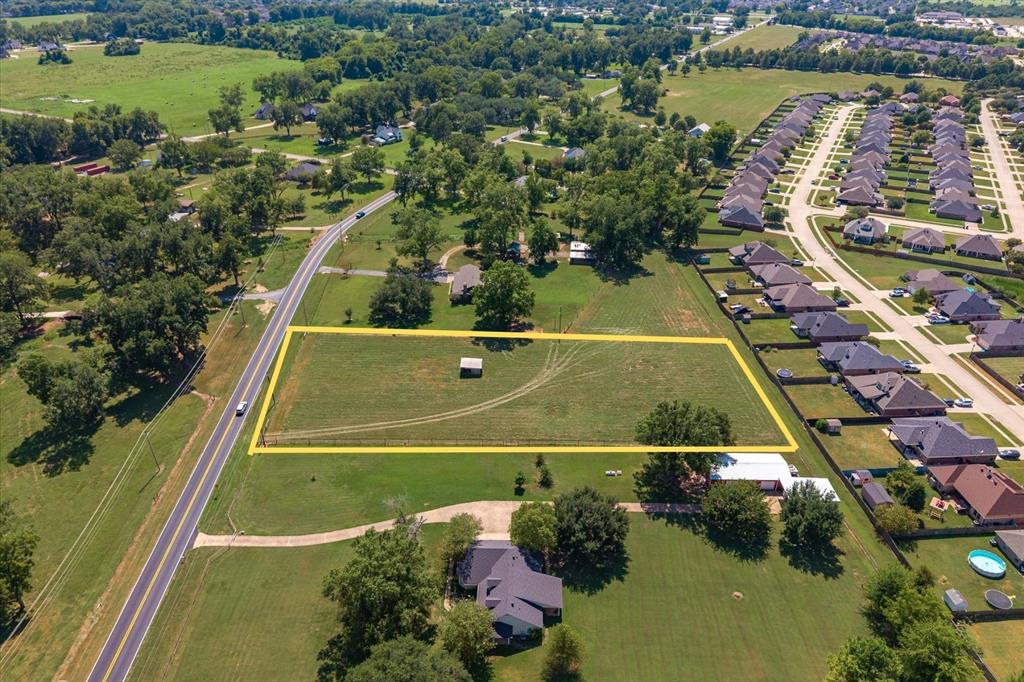 0 Swan Lake Road Bossier City, LA 71111 - Photo 2 of 2 an aerial view of a tennis court