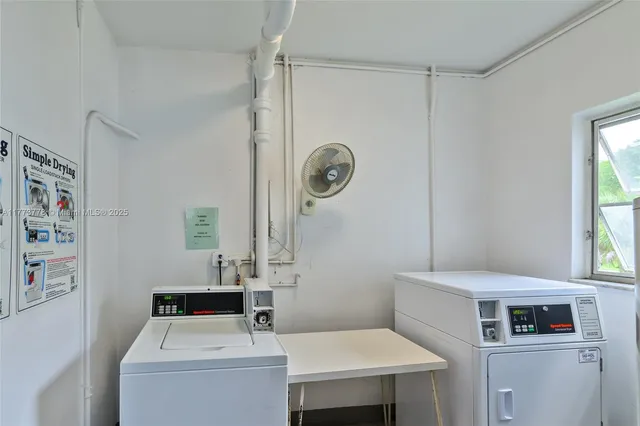 $124,900 | 1201 Hillcrest Court, Unit 204, Hollywood, FL 33021