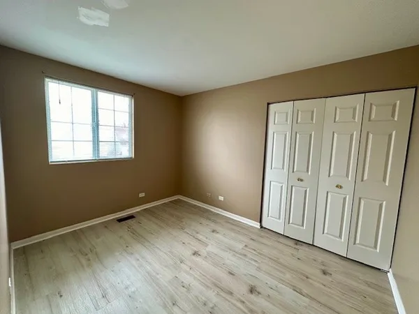 $2,899 | 1752 Rebecca Lane, Aurora, IL 60504