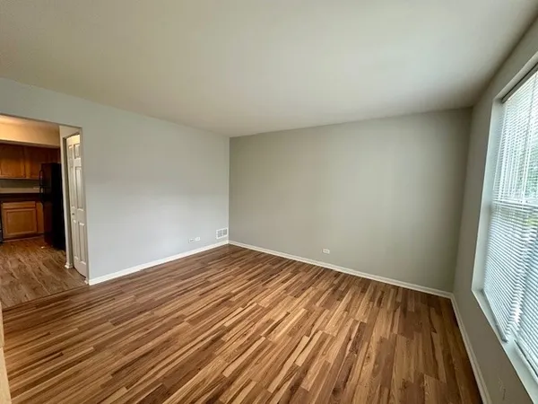 $2,899 | 1752 Rebecca Lane, Aurora, IL 60504