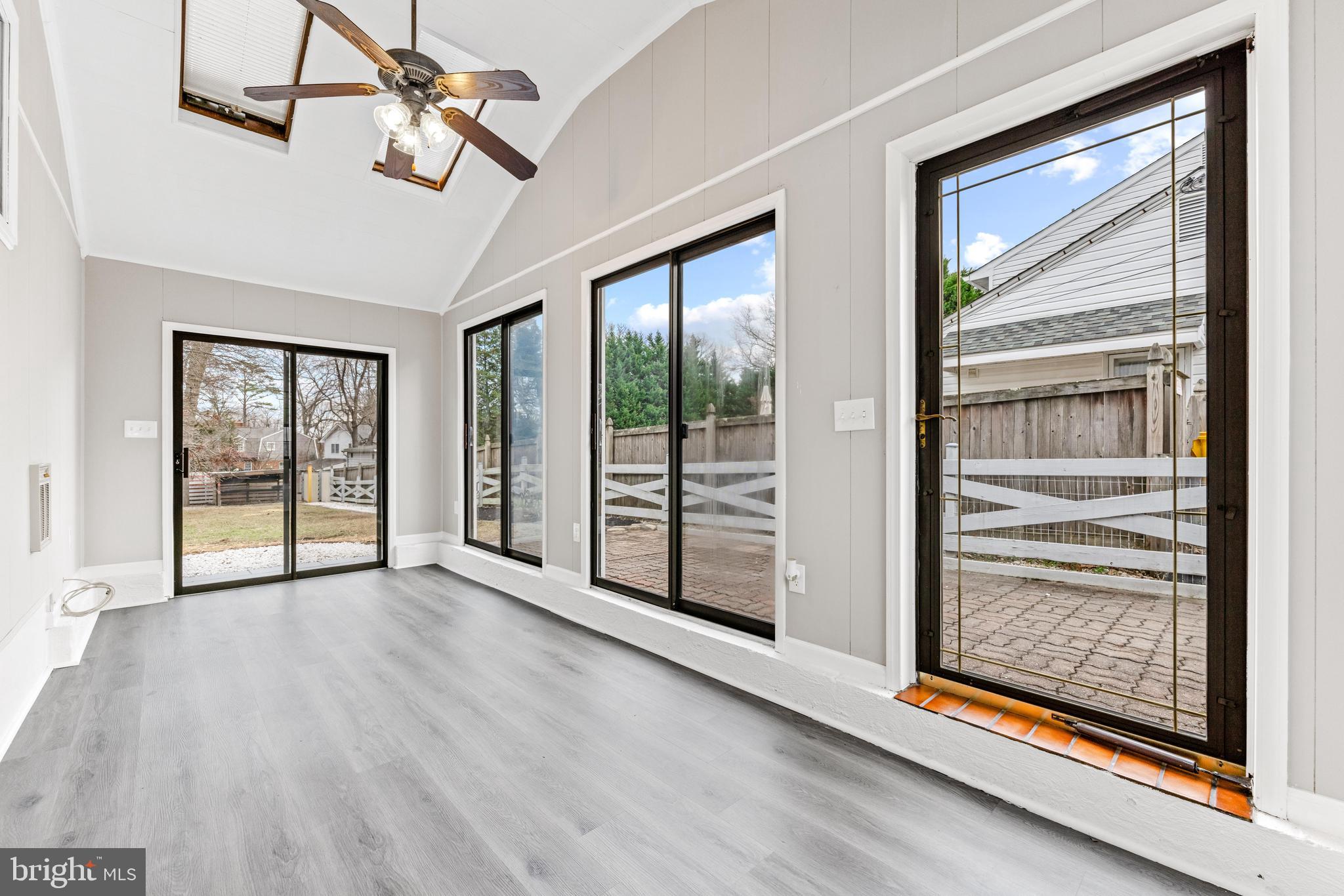 271 Hickory Point Road Pasadena, MD 21122 - Photo 15 of 42 Gallery Image 15