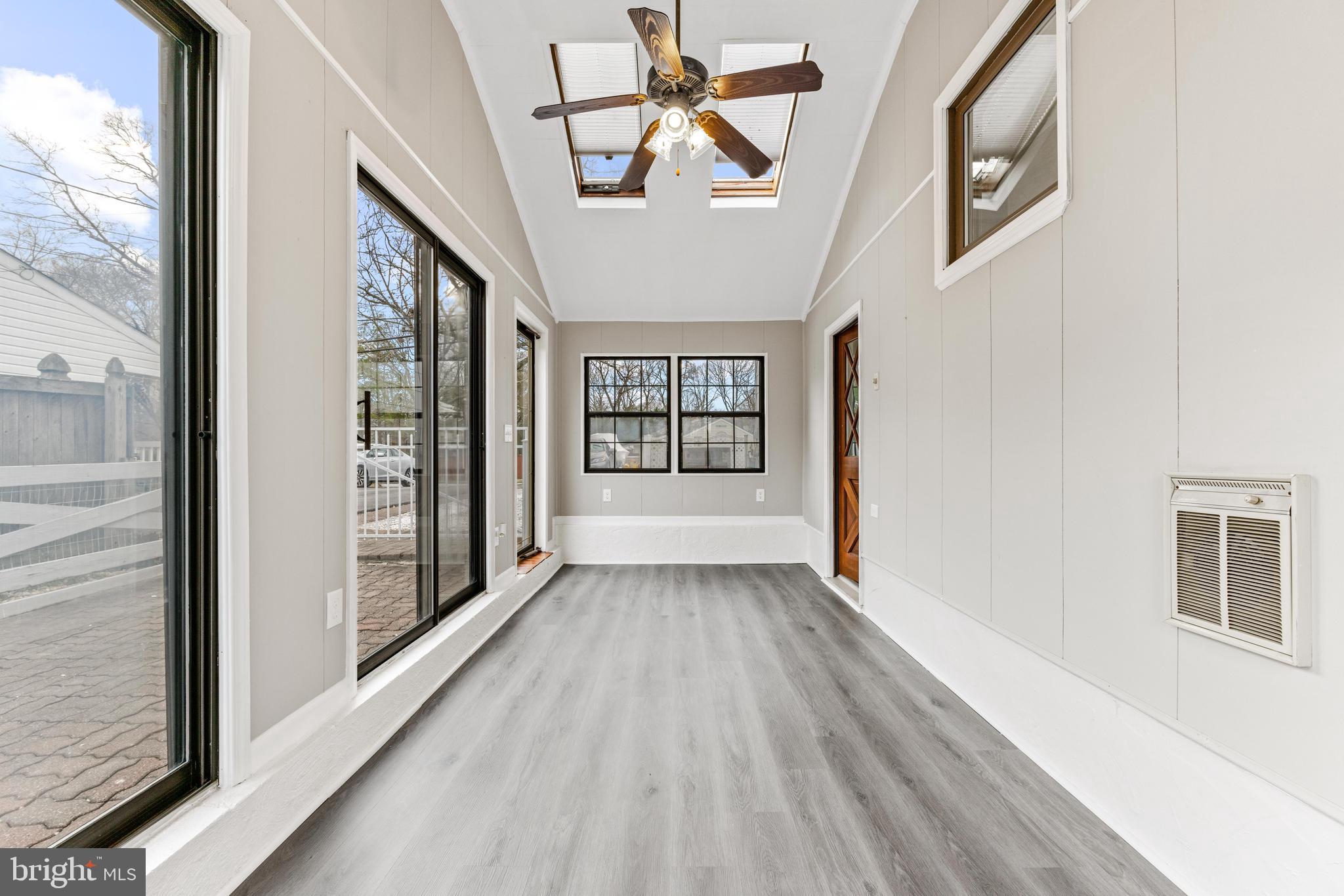 271 Hickory Point Road Pasadena, MD 21122 - Photo 16 of 42 Gallery Image 16