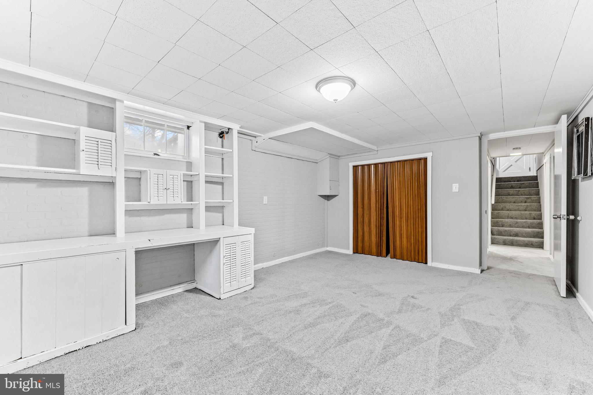 271 Hickory Point Road Pasadena, MD 21122 - Photo 29 of 42 Gallery Image 29