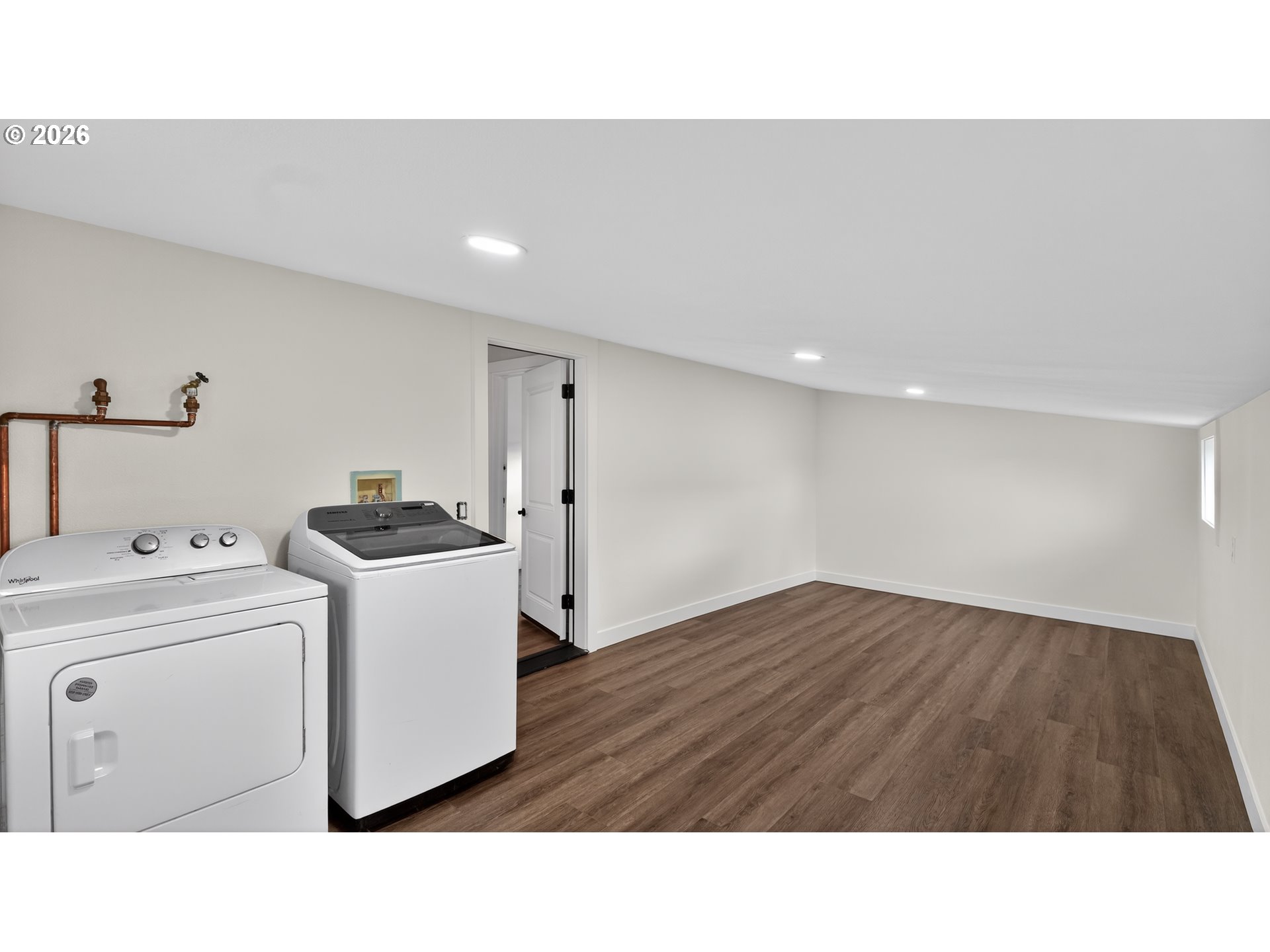 504 South 3rd Street Springfield, OR 97477 - Photo 11 of 14