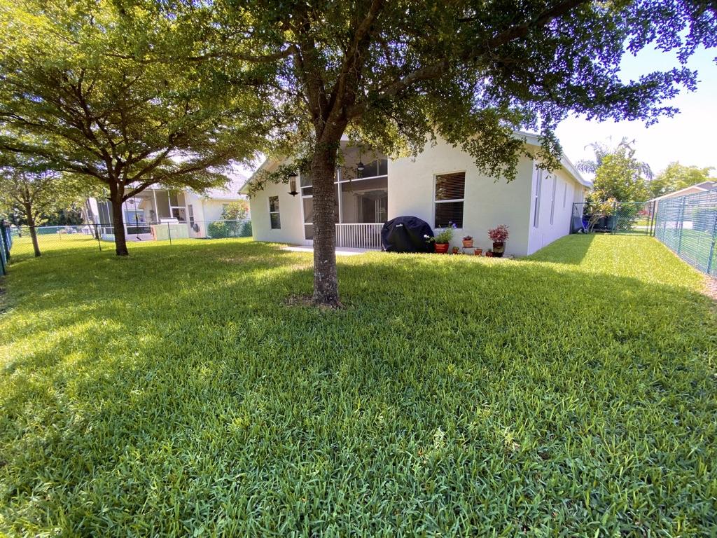 2453 Southwest Riviera Road Stuart, FL 34997 - Photo 42 of 70 Backyard - West Side