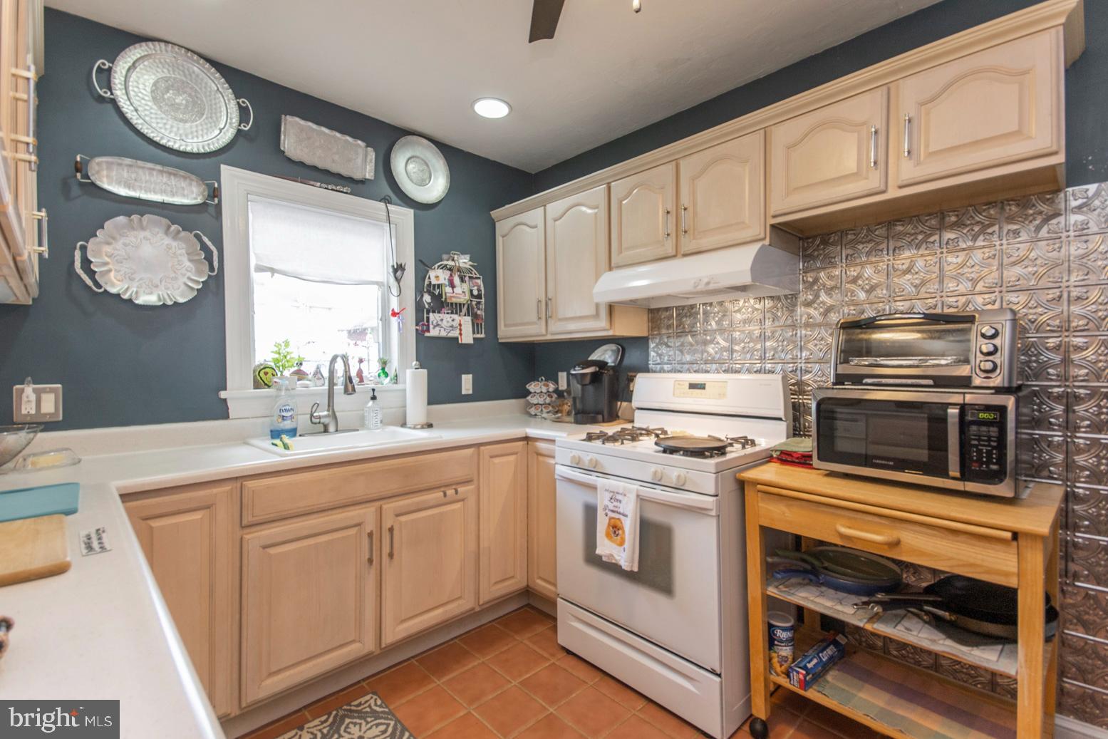 107 East Elbon Road Brookhaven, PA 19015 - Photo 9 of 34 Gallery Image 9