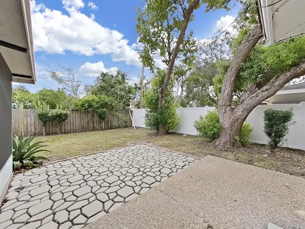 $3,750 | 1701 Laurie Lane, Belleair, FL 33756