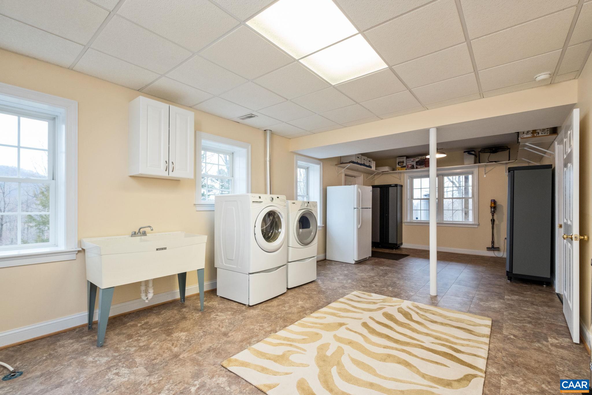 431 Bear Run Road Stanardsville, VA 22973 - Photo 39 of 54 Office space