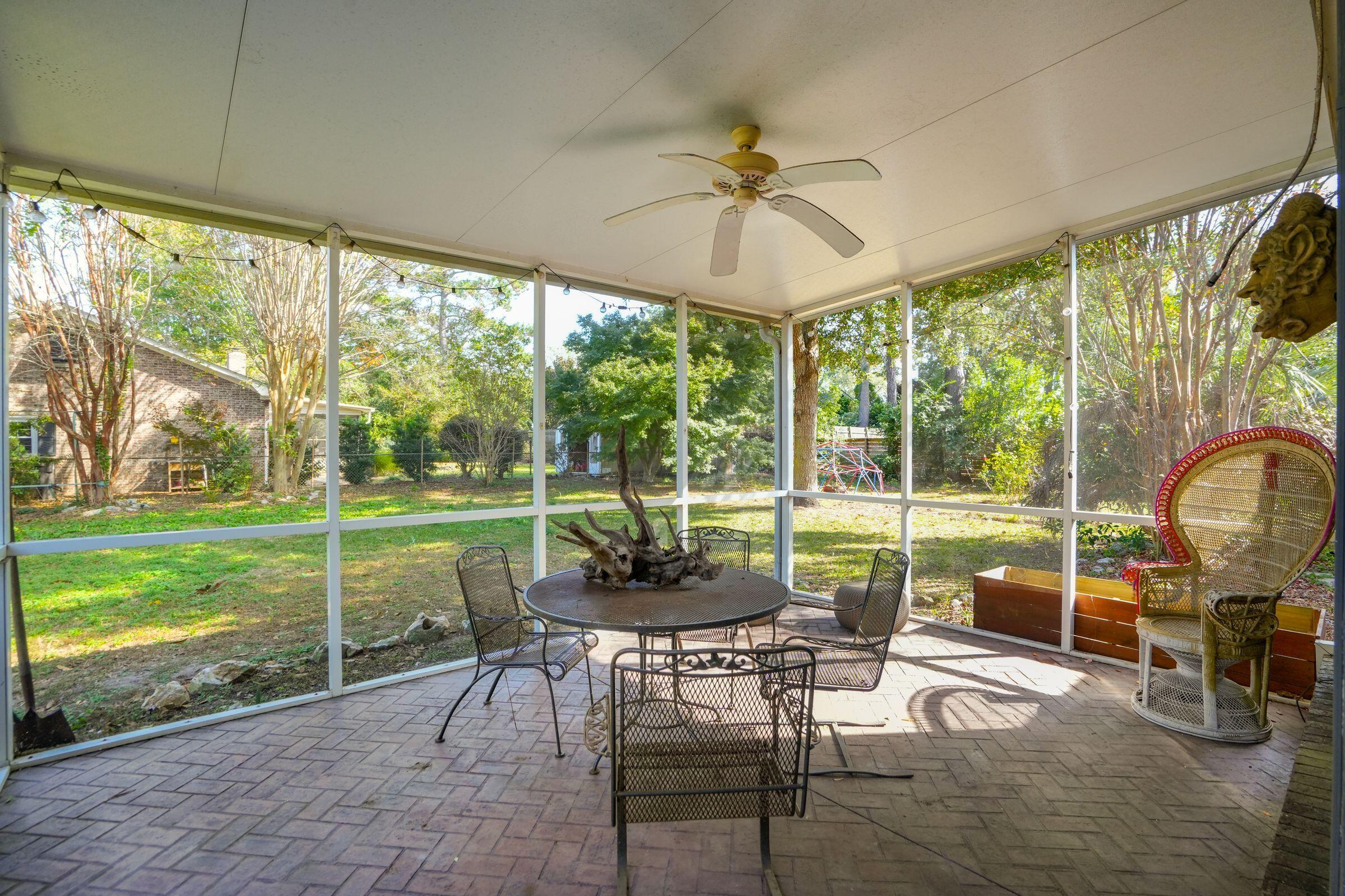 980 Cottingham Drive Mount Pleasant, SC 29464 - Photo 37 of 49 980CottinghamDr-KeenEyeMarketing-040