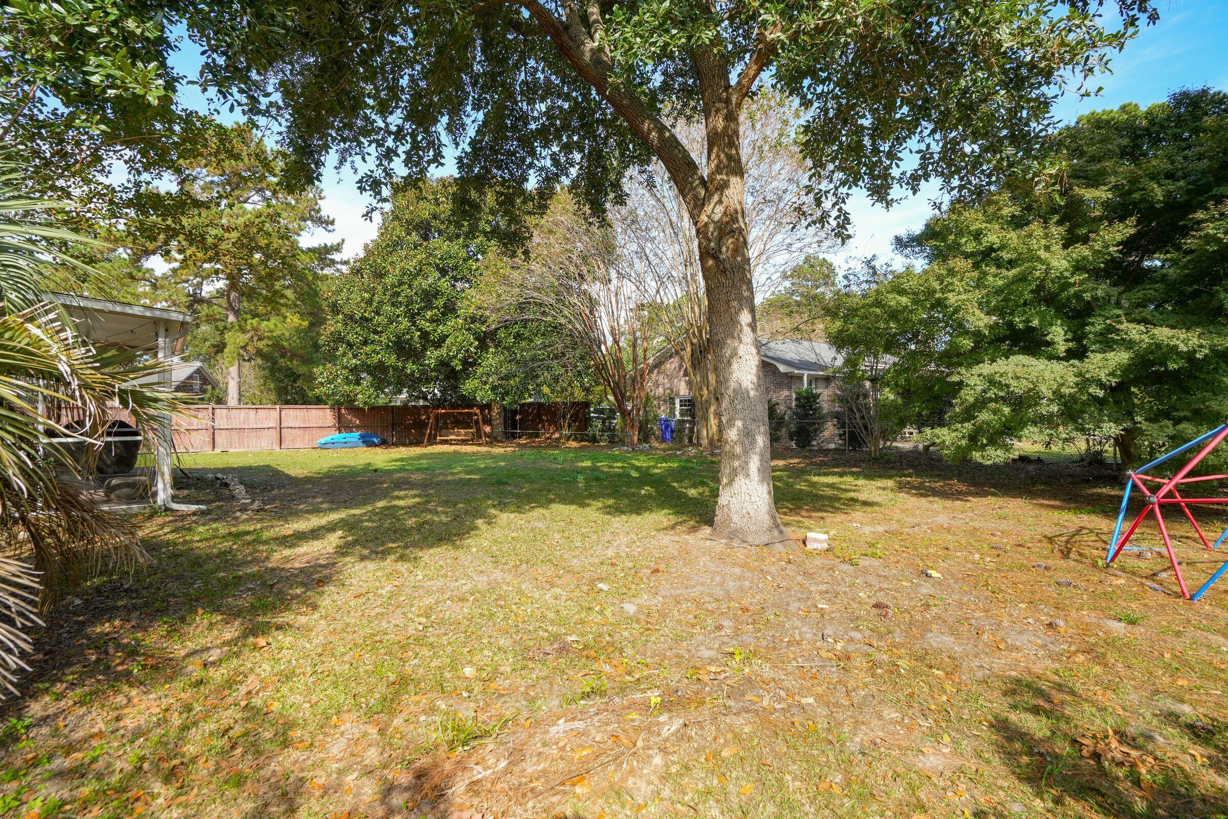 980 Cottingham Drive Mount Pleasant, SC 29464 - Photo 41 of 49 980CottinghamDr-KeenEyeMarketing-044