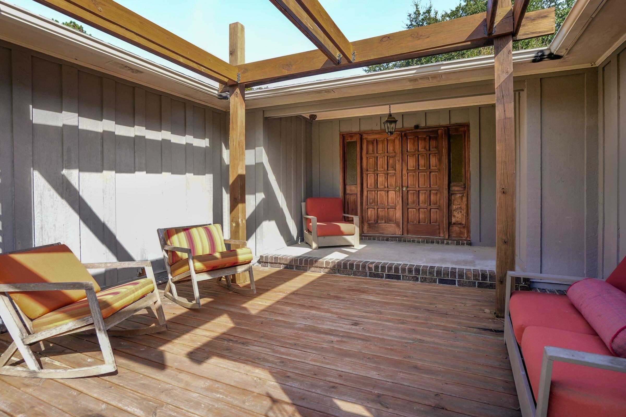 980 Cottingham Drive Mount Pleasant, SC 29464 - Photo 5 of 49 980CottinghamDr-KeenEyeMarketing-005