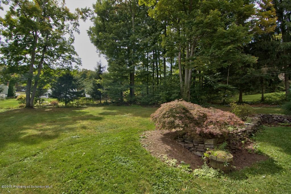 311 T Rt 351 Moscow, PA 18444 - Photo 11 of 30 Gallery Image 11