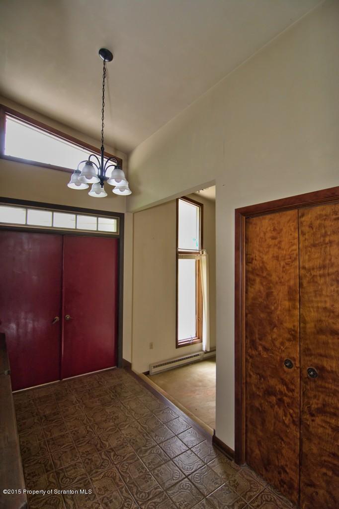 311 T Rt 351 Moscow, PA 18444 - Photo 12 of 30 Gallery Image 12