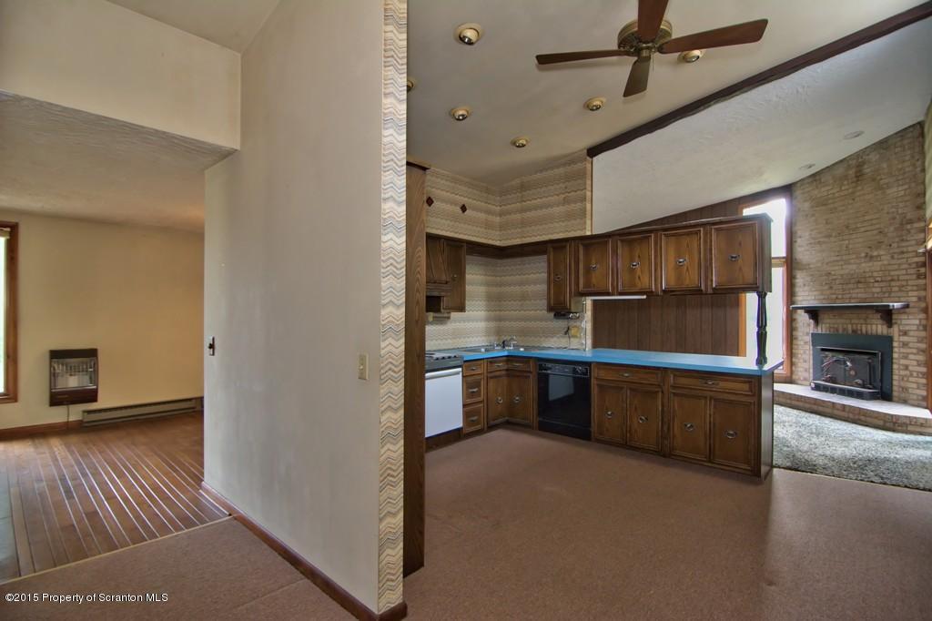 311 T Rt 351 Moscow, PA 18444 - Photo 17 of 30 Gallery Image 17