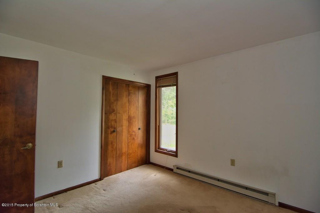 311 T Rt 351 Moscow, PA 18444 - Photo 21 of 30 Gallery Image 21
