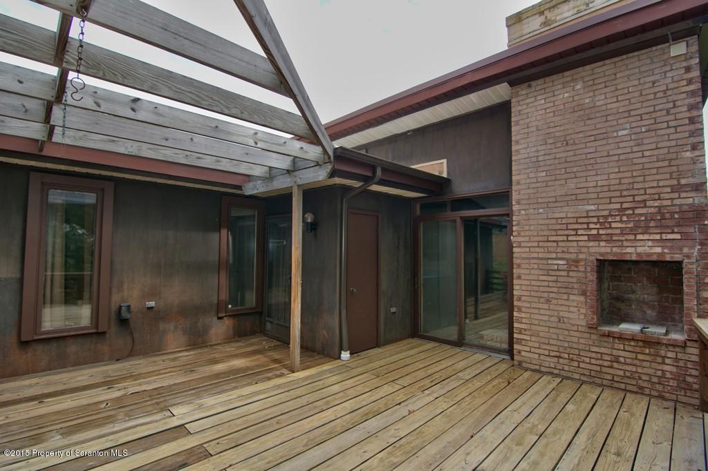 311 T Rt 351 Moscow, PA 18444 - Photo 10 of 30 Gallery Image 10