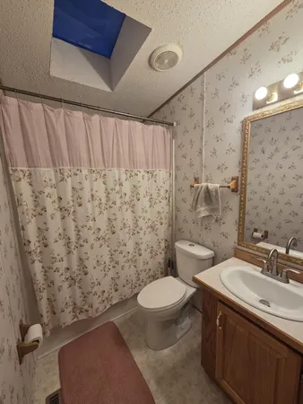 $154,900 | 204 4th Street, Donnelly, MN 56235