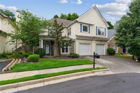 $715,000 | 1366 Brookhaven Village Circle Northeast, Brookhaven, GA 30319