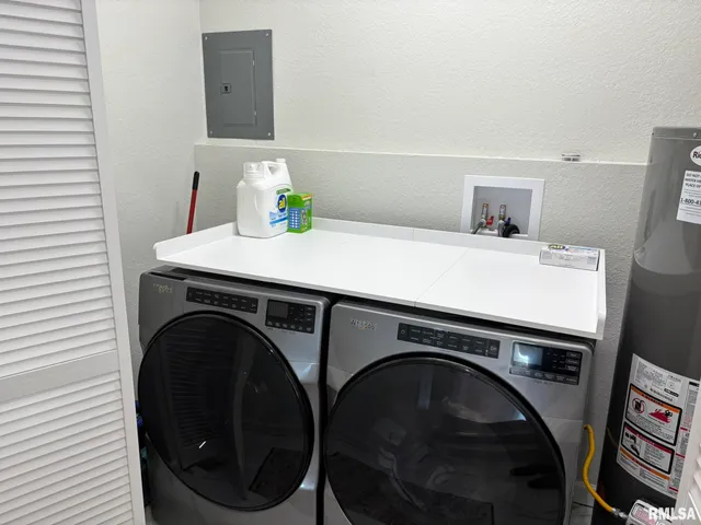 $230,000 | 122 Paint Creek Lane, Carmi, IL 62821