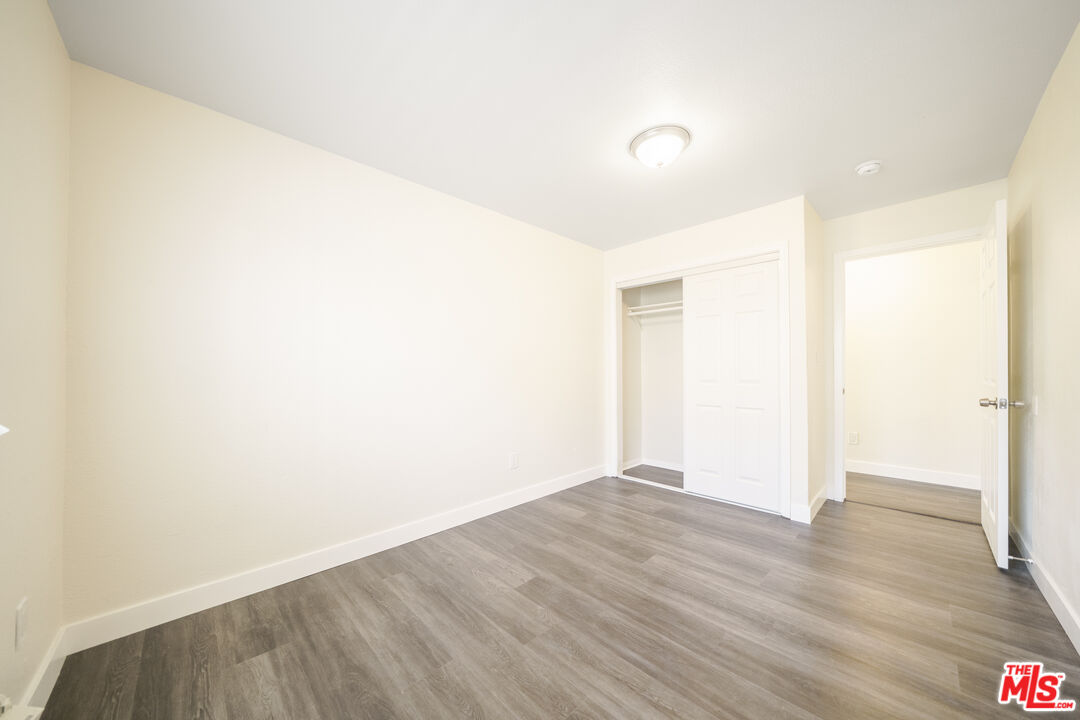 10376 Wilmington Avenue Los Angeles, CA 90002 - Photo 12 of 20