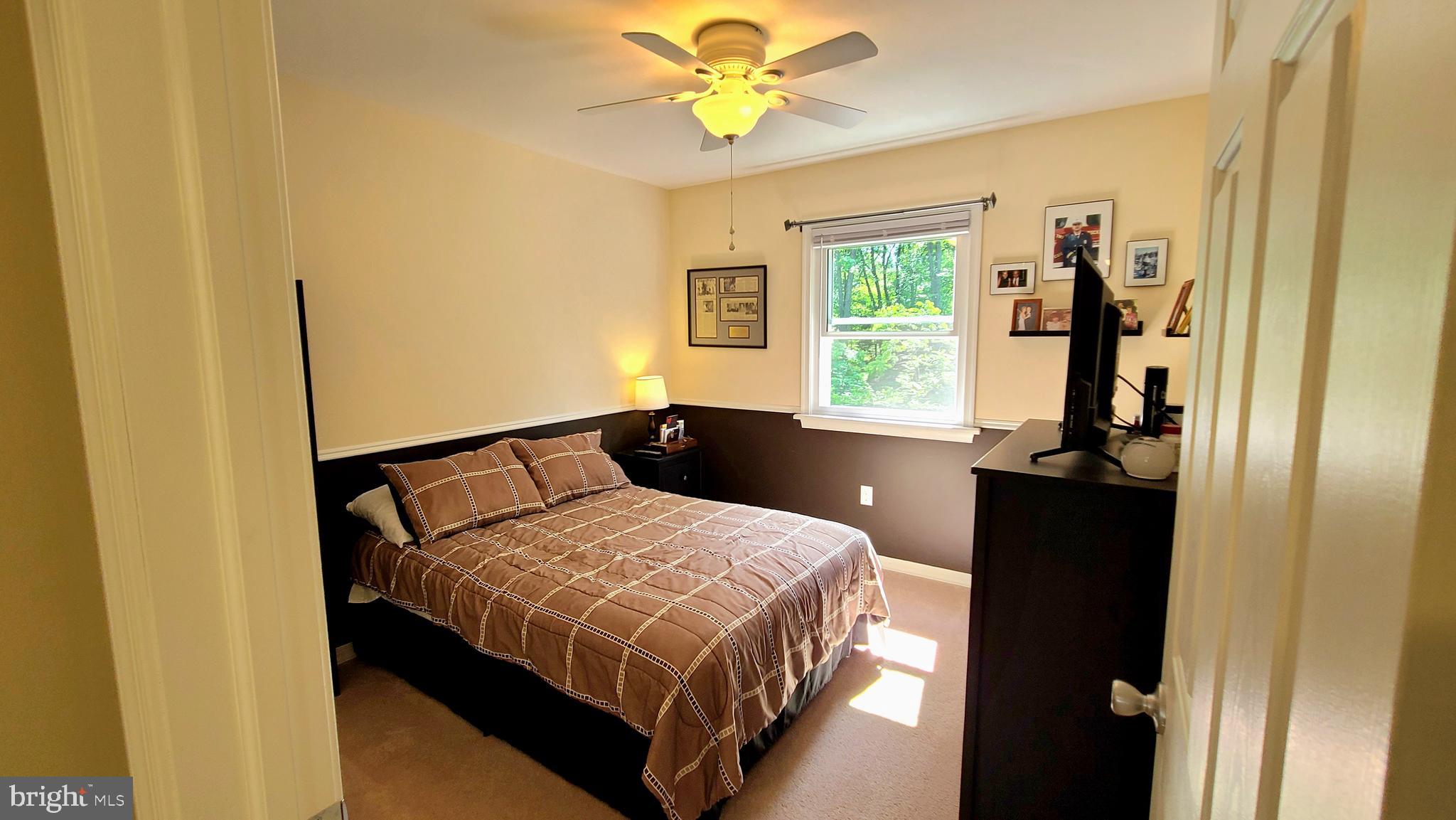 45 Stonegate Road Quakertown, PA 18951 - Photo 11 of 18 Specious Second Bedroom!